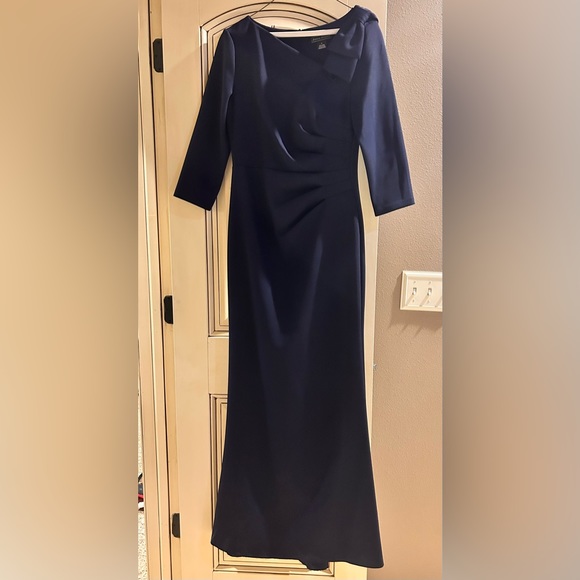 Jessica Howard Dress - Picture 1 of 2